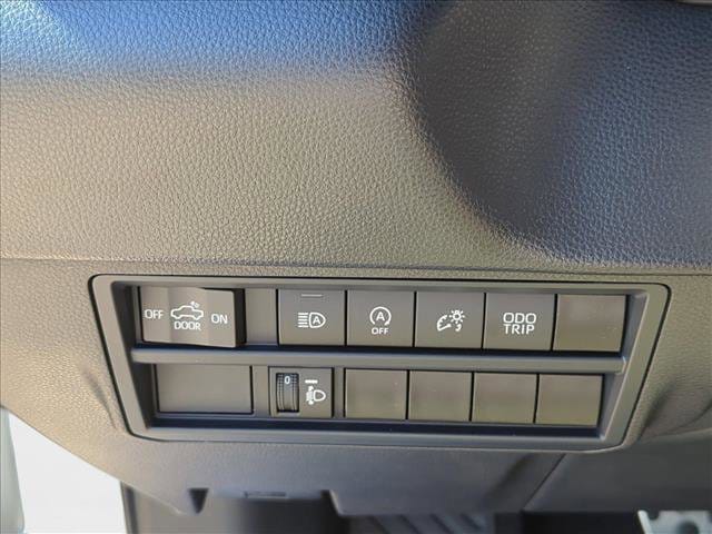 2025 Toyota Tundra SR5 - Photo 16