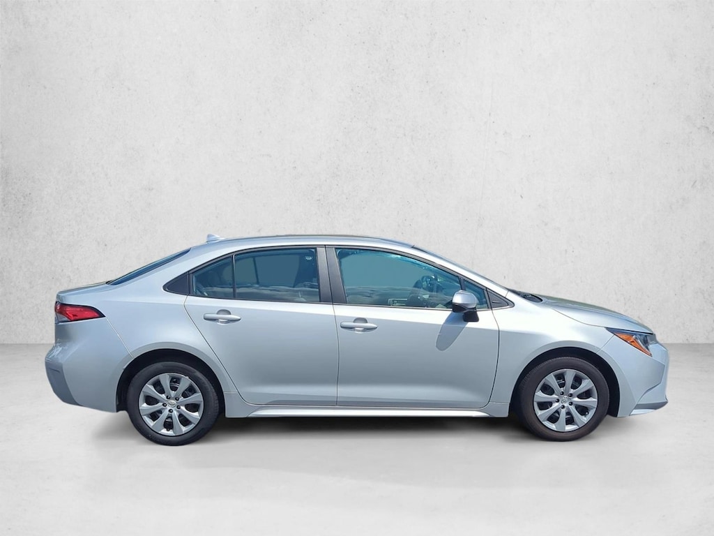 Certified 2025 Toyota Corolla LE Sedan
