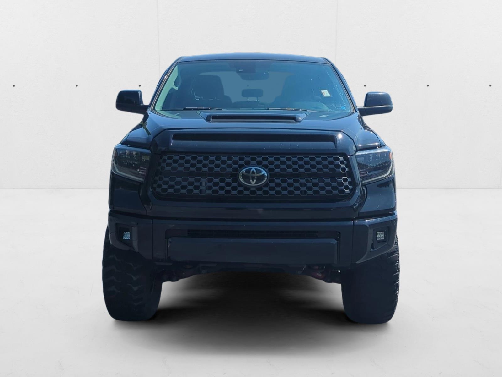 2020 Toyota Tundra SR5 CrewMax photo 2