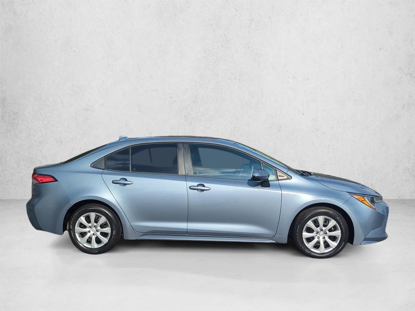 2020 Toyota Corolla LE photo 4