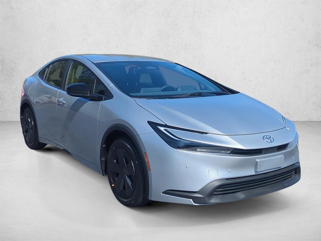 Used 2025 Toyota Prius LE Hatchback