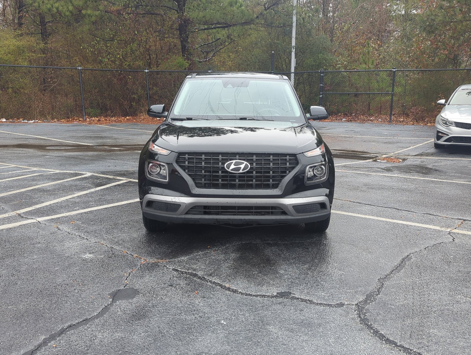 2022 Hyundai Venue SE photo 2