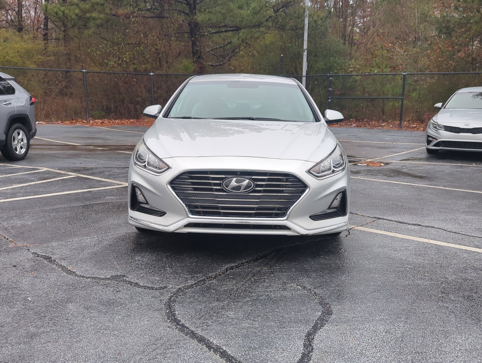 2019 Hyundai Sonata SE photo 2