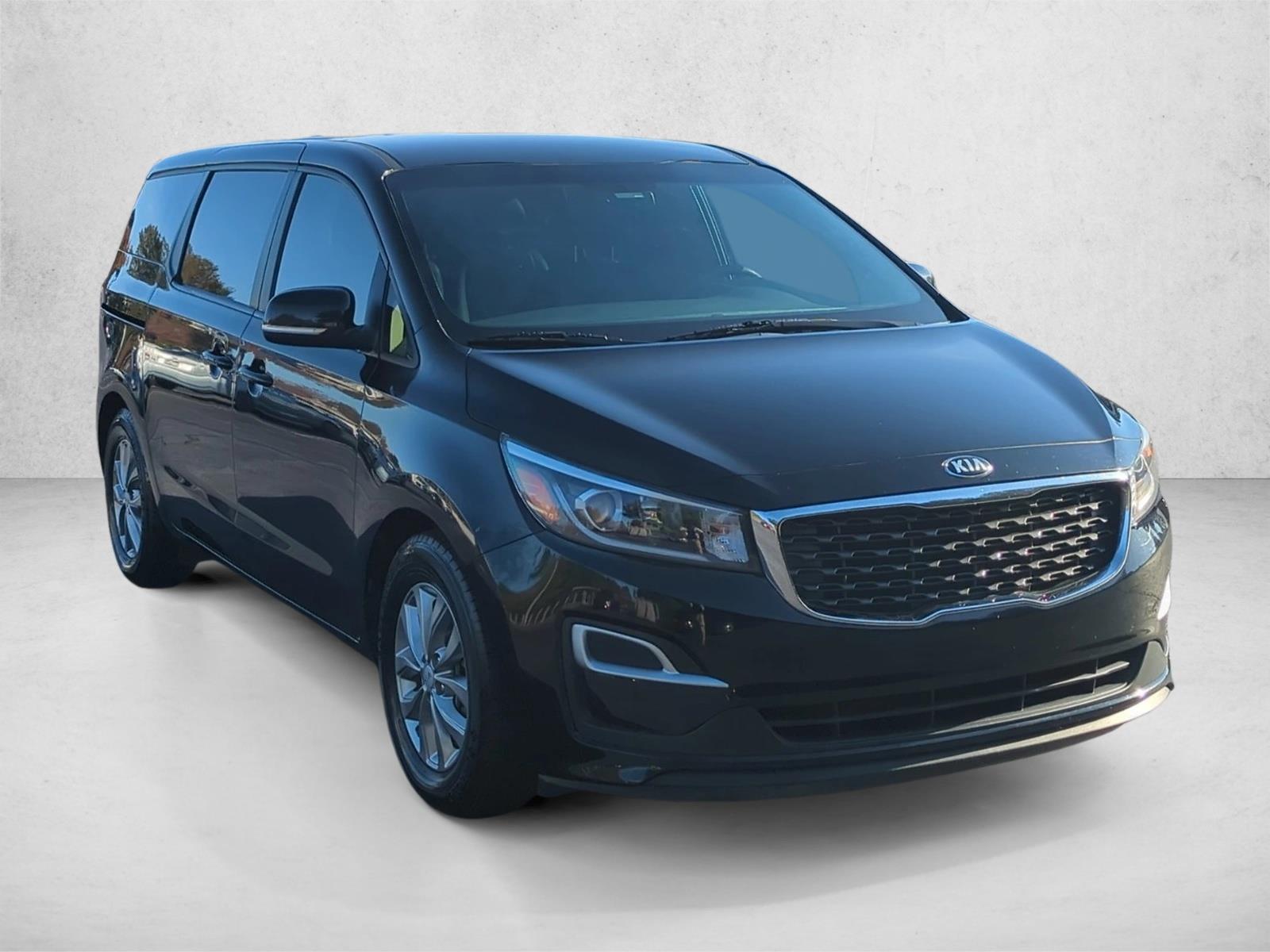 2020 Kia Sedona LX photo 3