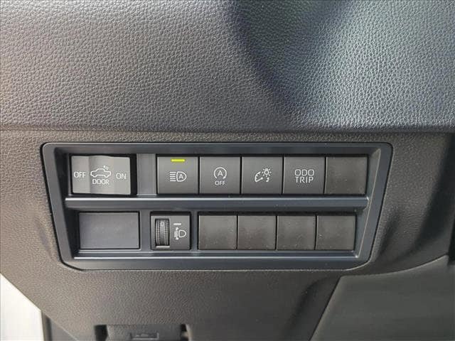 2025 Toyota Tundra SR5 - Photo 17