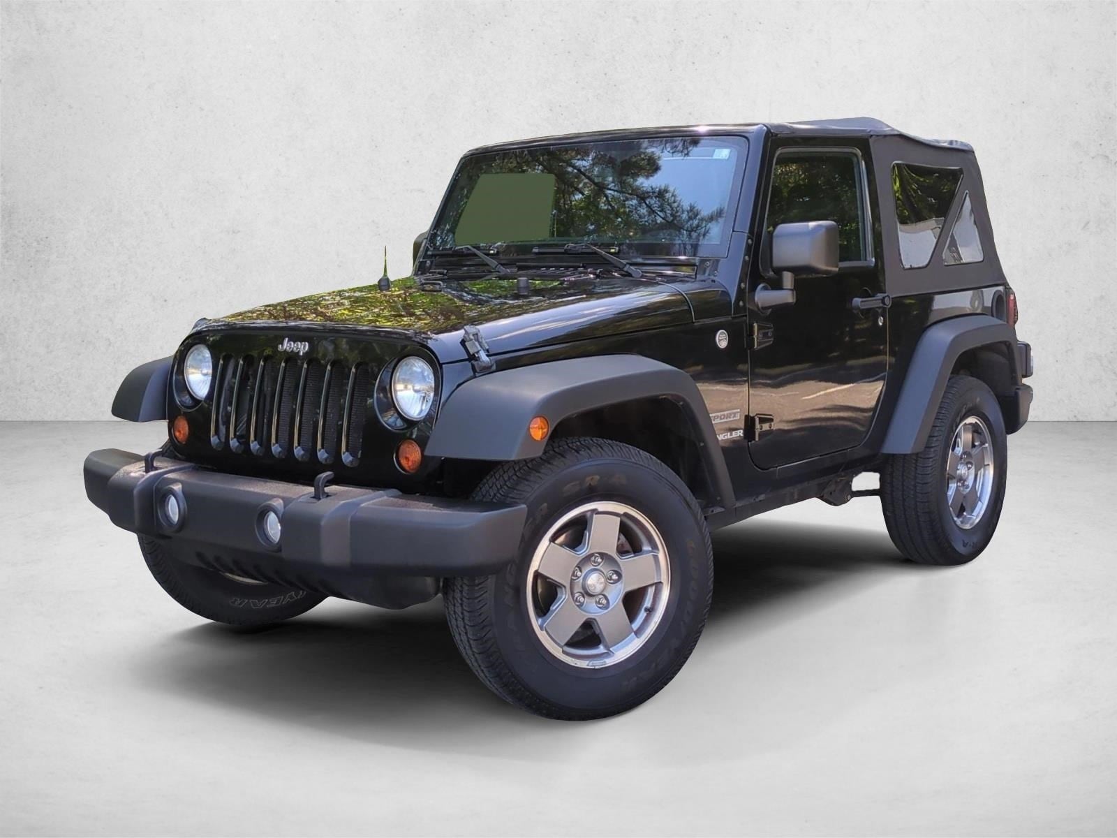 2013 Jeep Wrangler Sport's photo