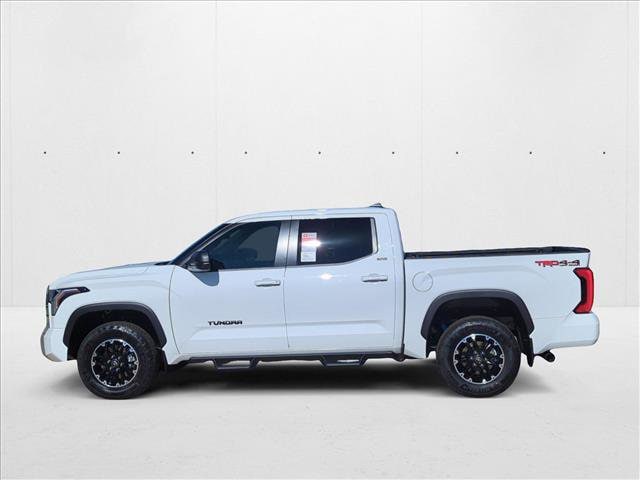 2025 Toyota Tundra SR5 - Photo 8