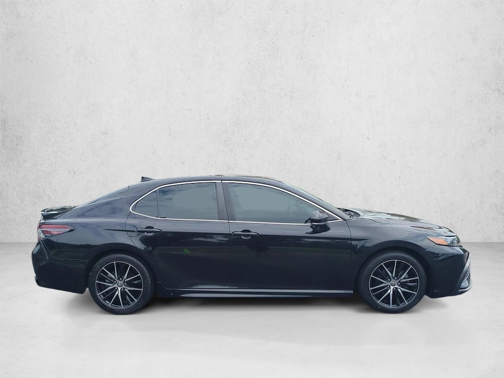 Used 2021 Toyota Camry SE Sedan