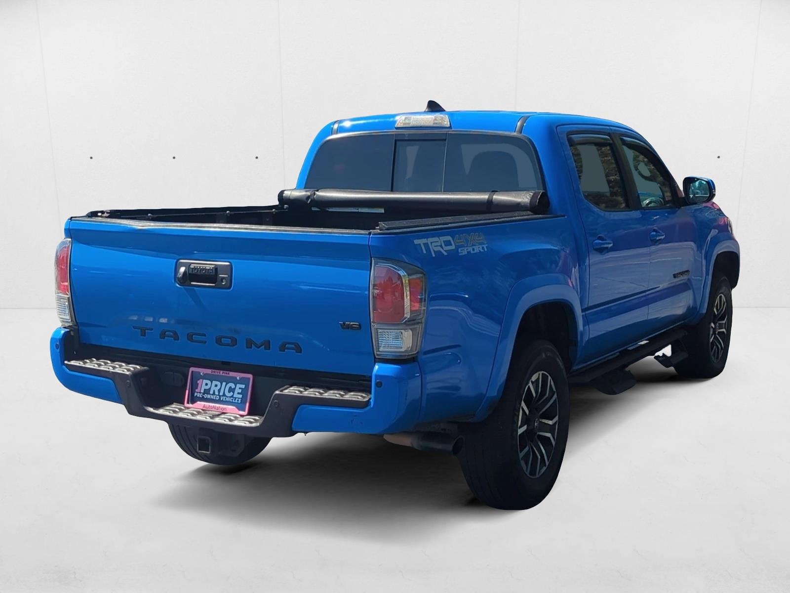 2021 Toyota Tacoma TRD Sport V6 photo 2