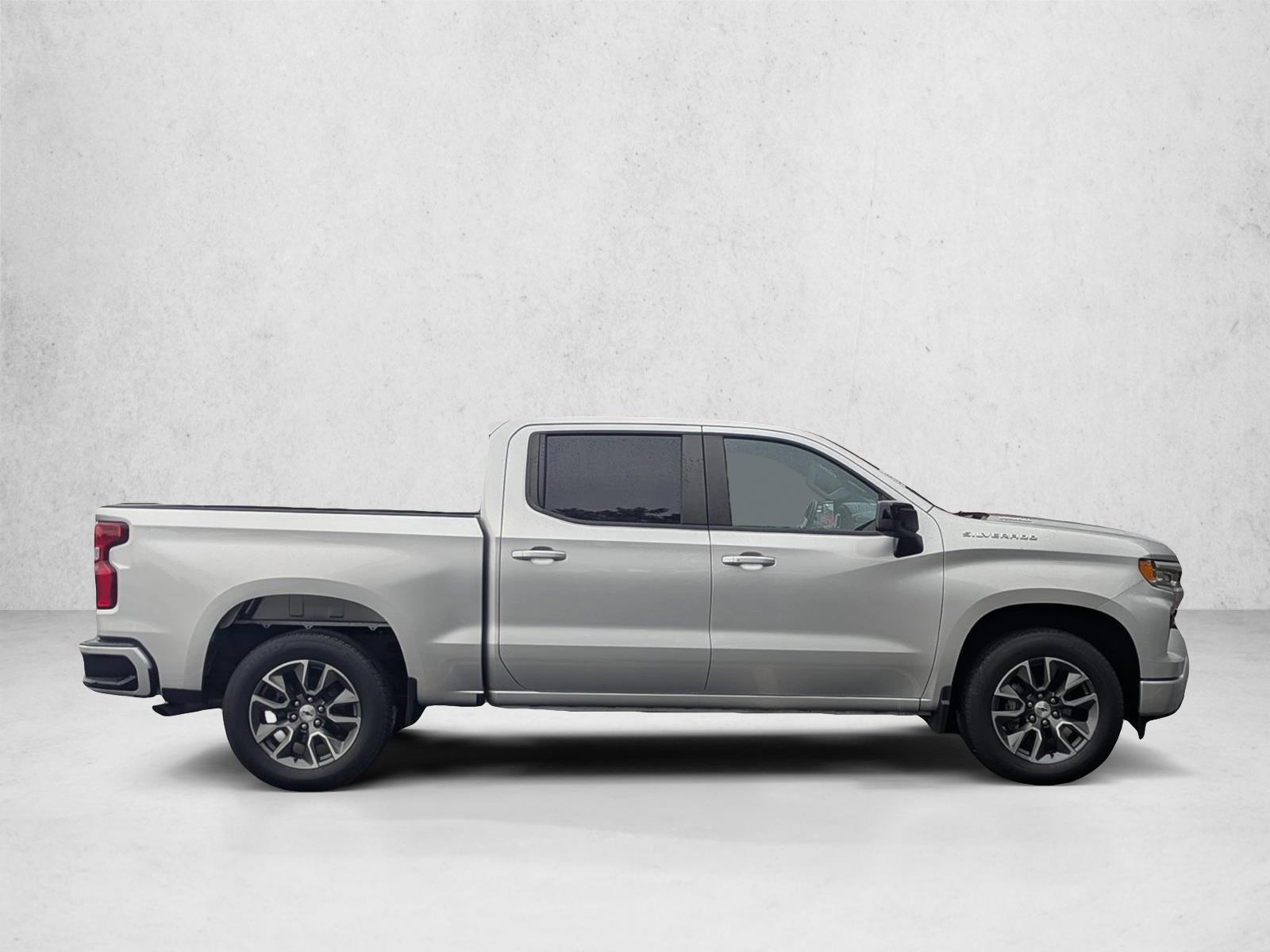 2022 Chevrolet Silverado 1500 RST photo 4