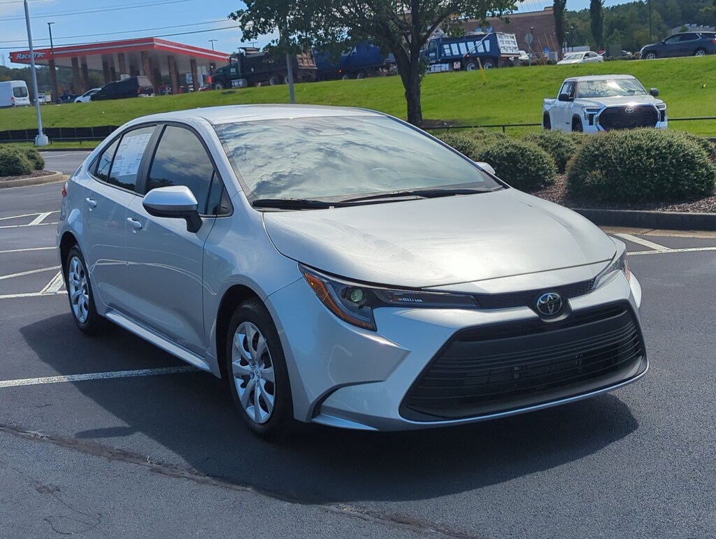 Used 2025 Toyota Corolla LE Sedan