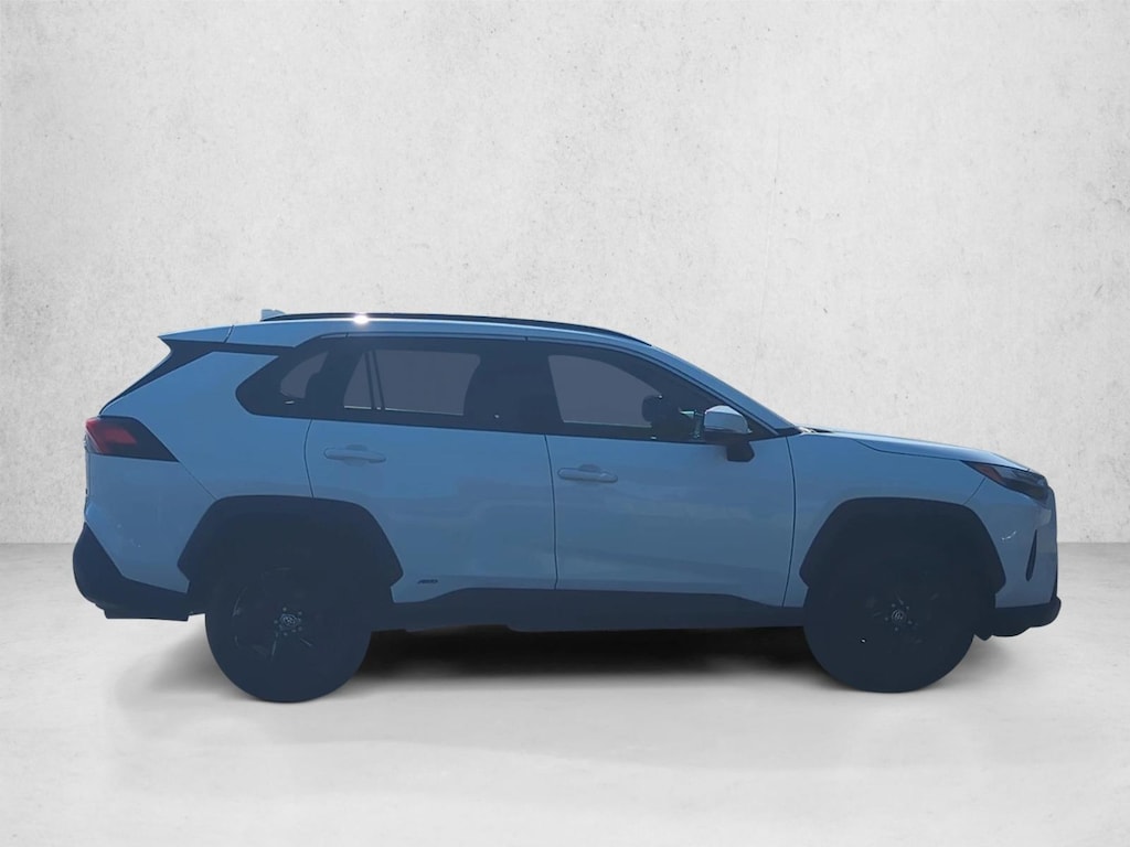 Used 2022 Toyota RAV4 Hybrid XLE SUV