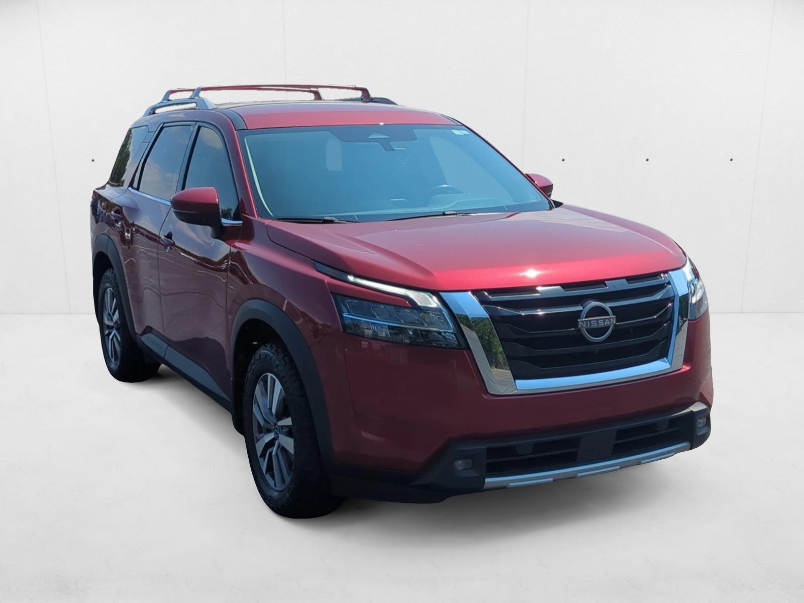 2022 Nissan Pathfinder SL photo 3