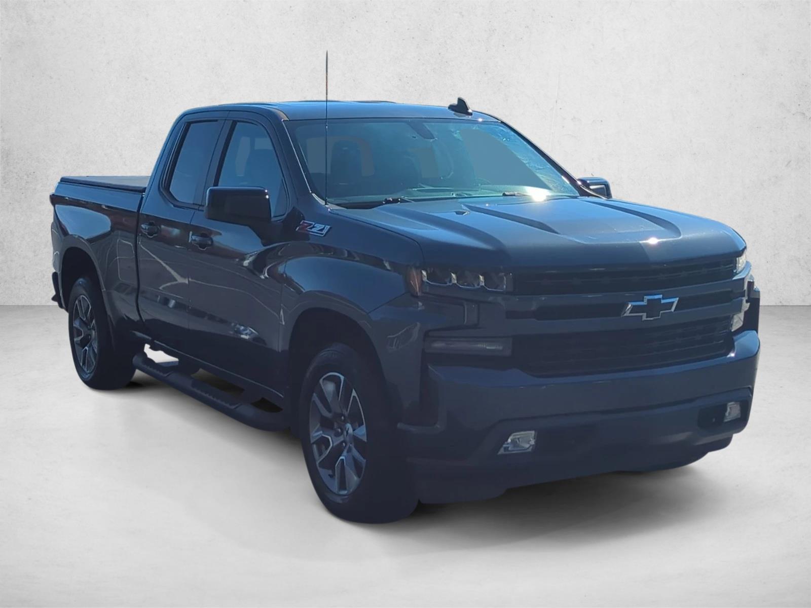 2020 Chevrolet Silverado 1500 RST photo 3