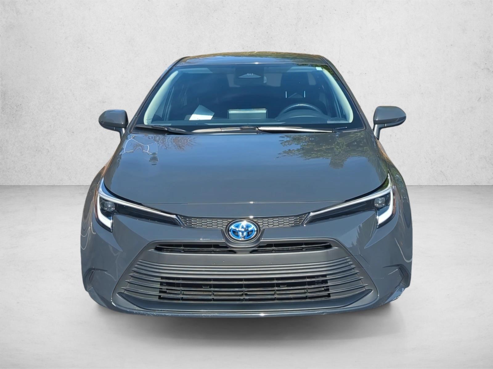 2025 Toyota Corolla Hybrid LE photo 2