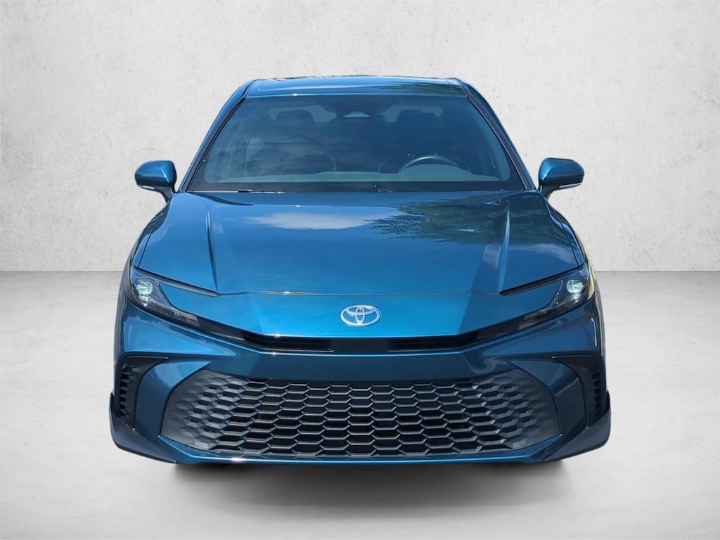 Used 2025 Toyota Camry SE Sedan