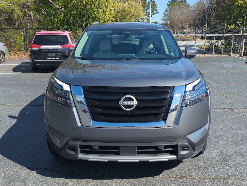 Used 2025 Nissan Pathfinder SL SUV
