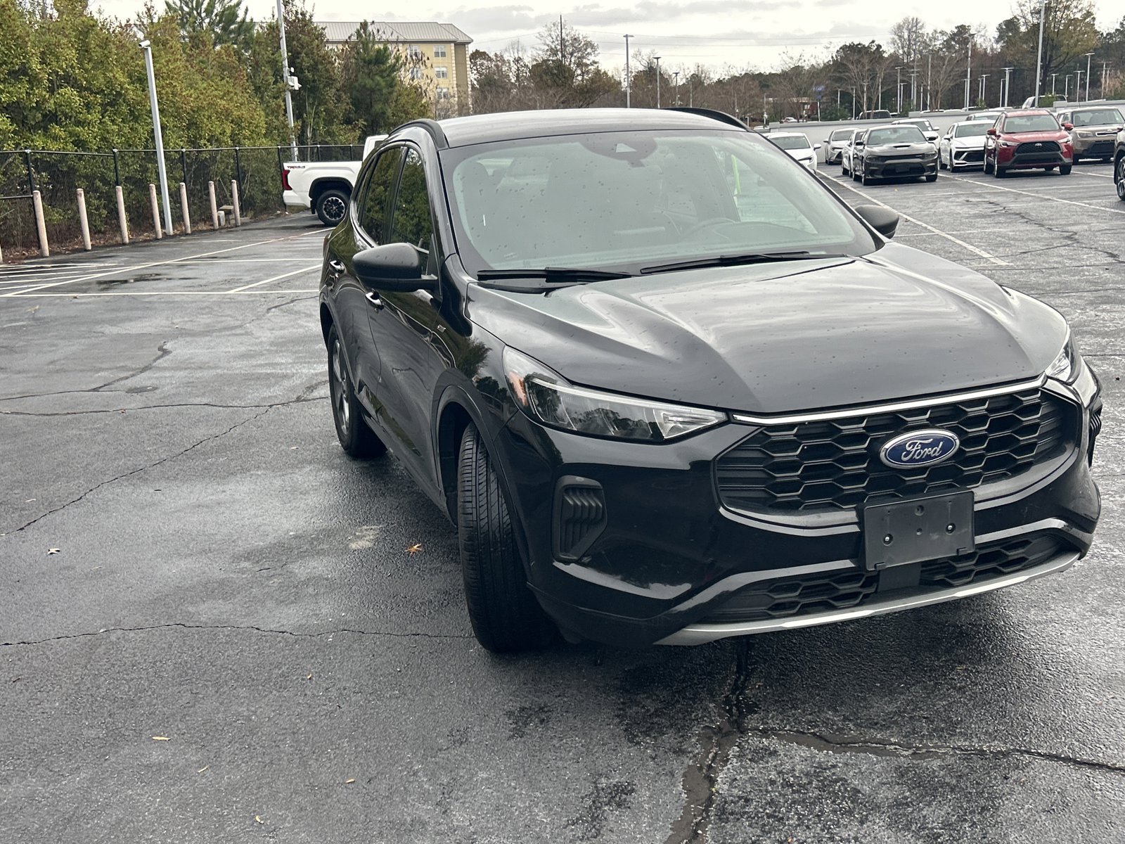 2023 Ford Escape ST-Line photo 3