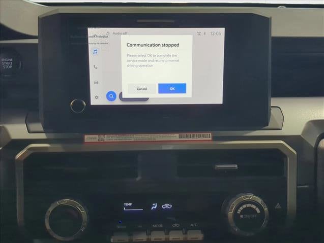 2025 Toyota Tacoma SR5 - Photo 11