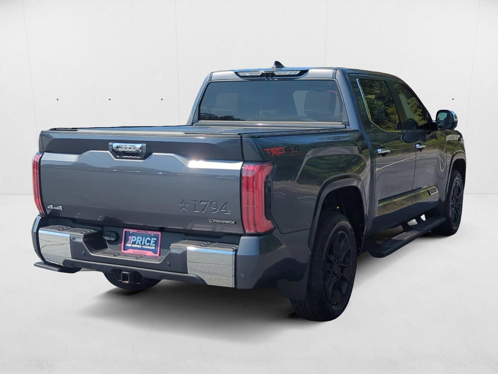 2025 Toyota Tundra 1794 Edition photo 4