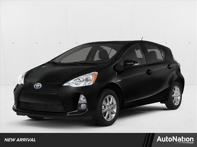 2013 Toyota Prius c Two's photo