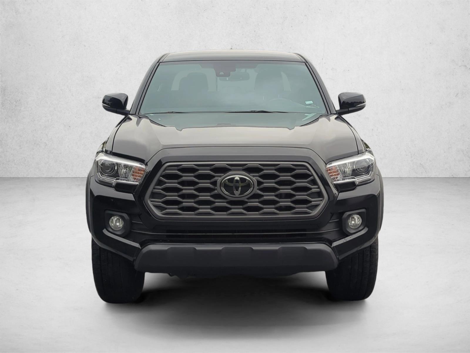 2023 Toyota Tacoma TRD V6 photo 2