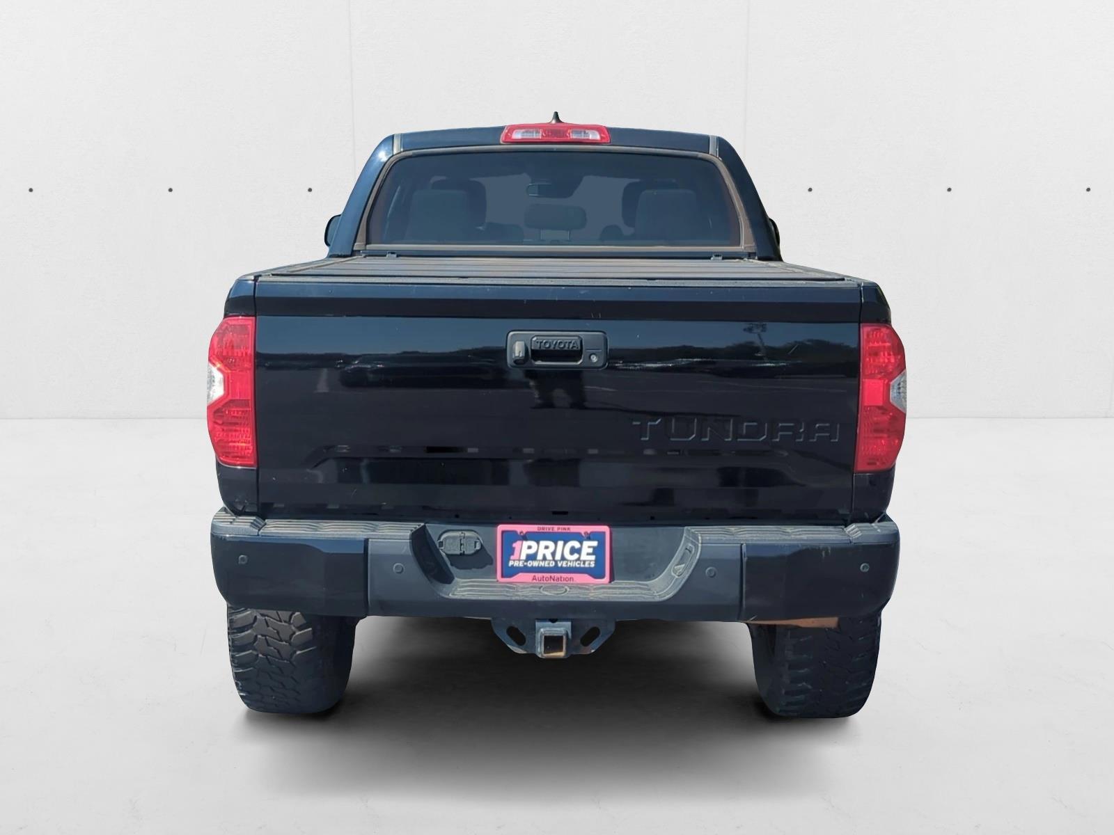 2020 Toyota Tundra SR5 CrewMax photo 4
