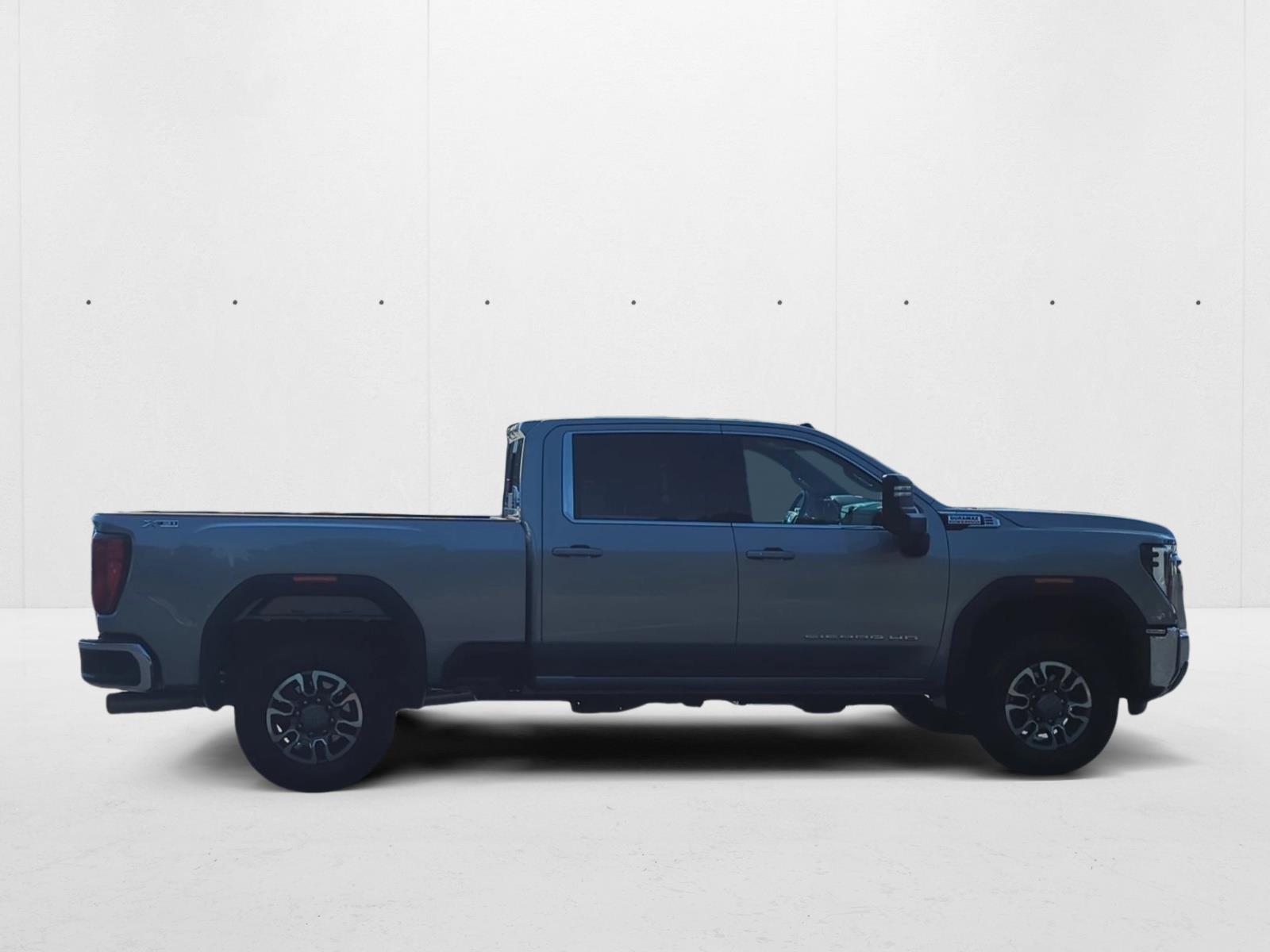 2025 Gmc Sierra 2500 HD SLE photo 4