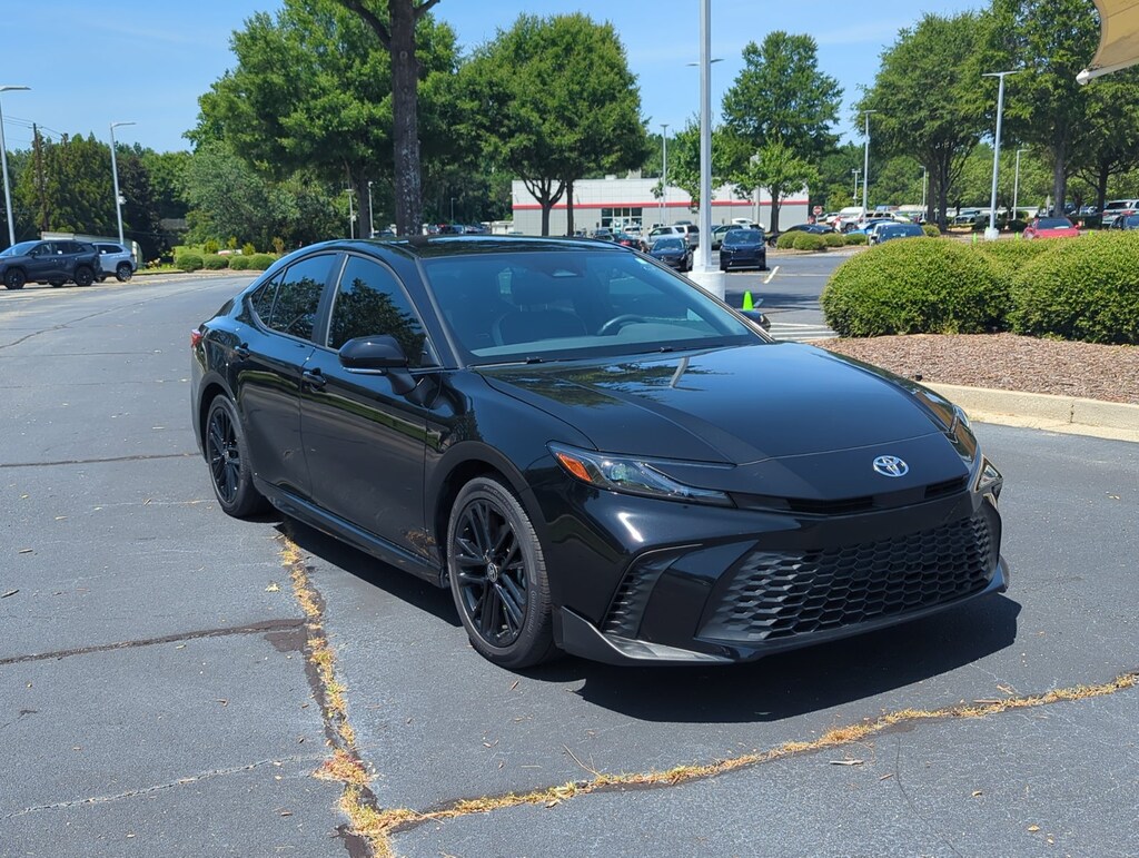 Used 2025 Toyota Camry SE Sedan