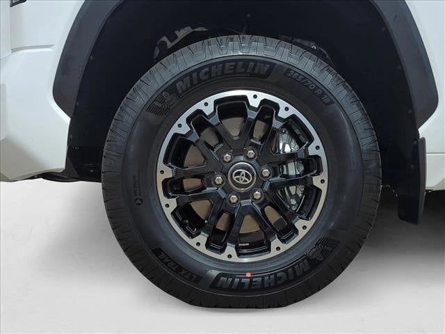 2025 Toyota Tundra SR5 - Photo 9