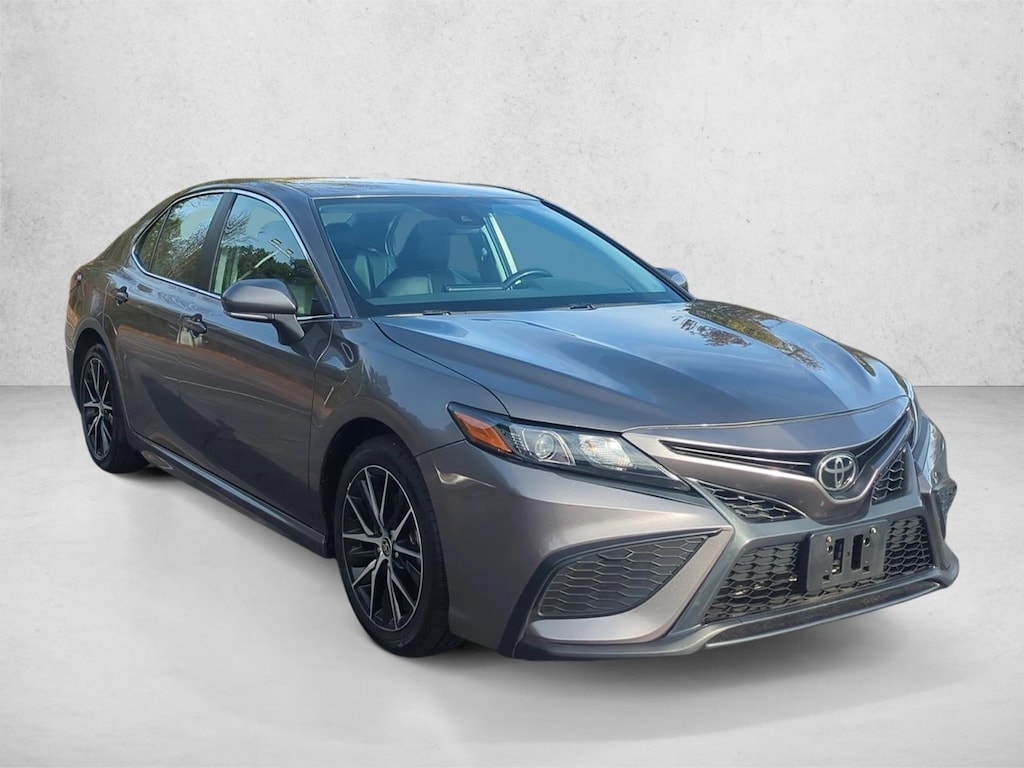 Used 2024 Toyota Camry SE Sedan