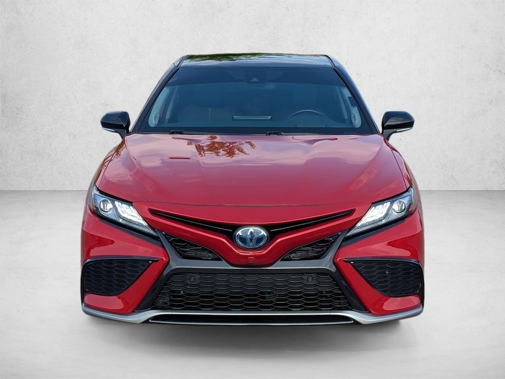 Used 2022 Toyota Camry Hybrid XSE Sedan