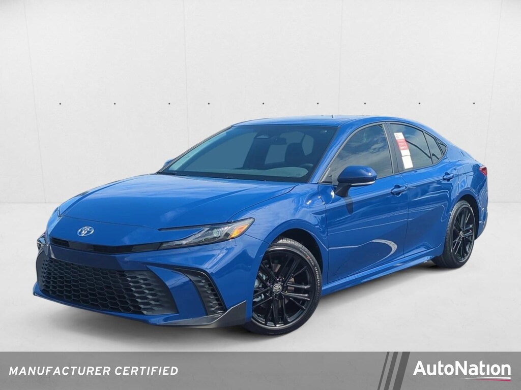 Used 2025 Toyota Camry SE Sedan