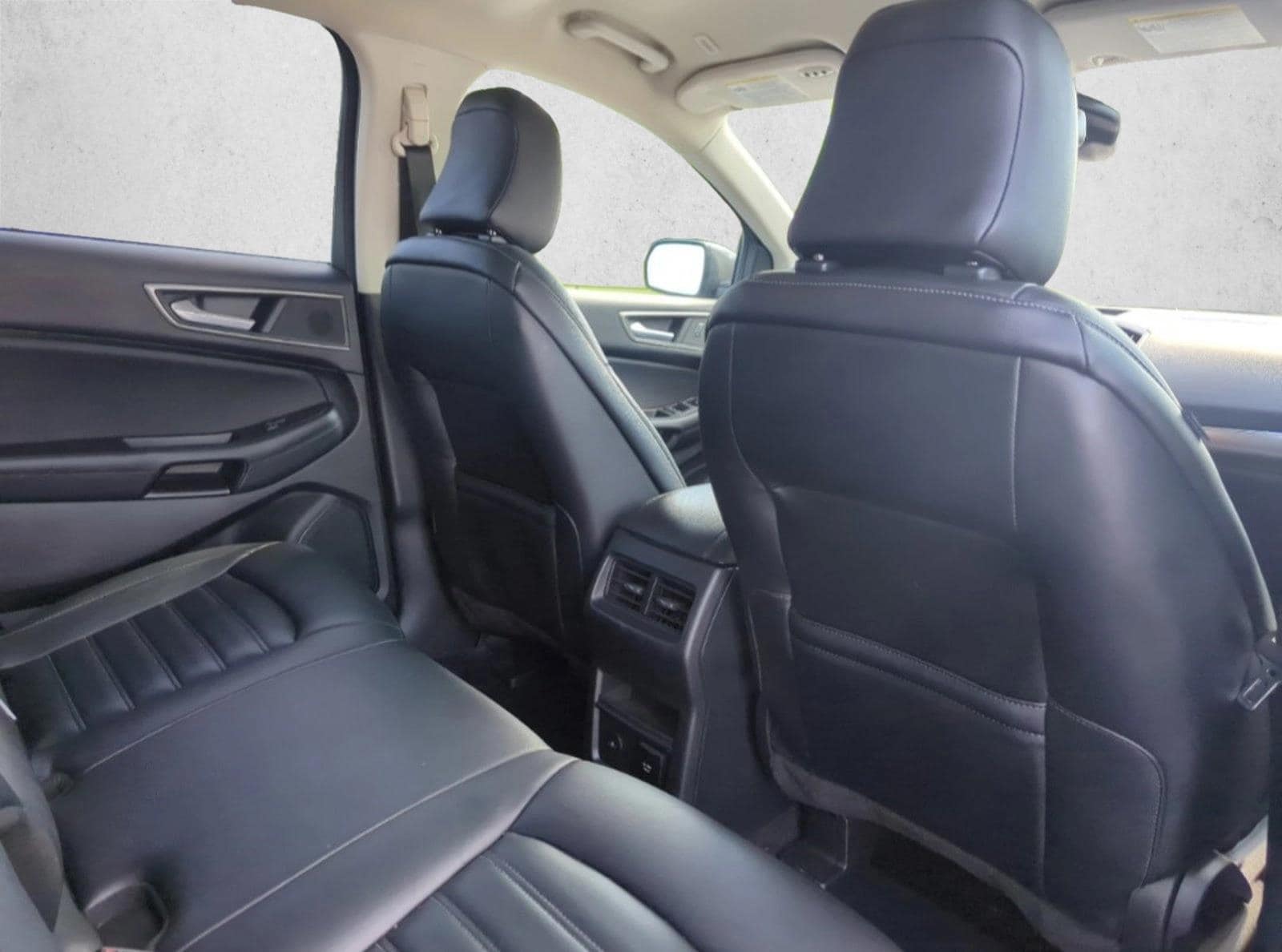 2022 Ford Edge SEL - Photo 25