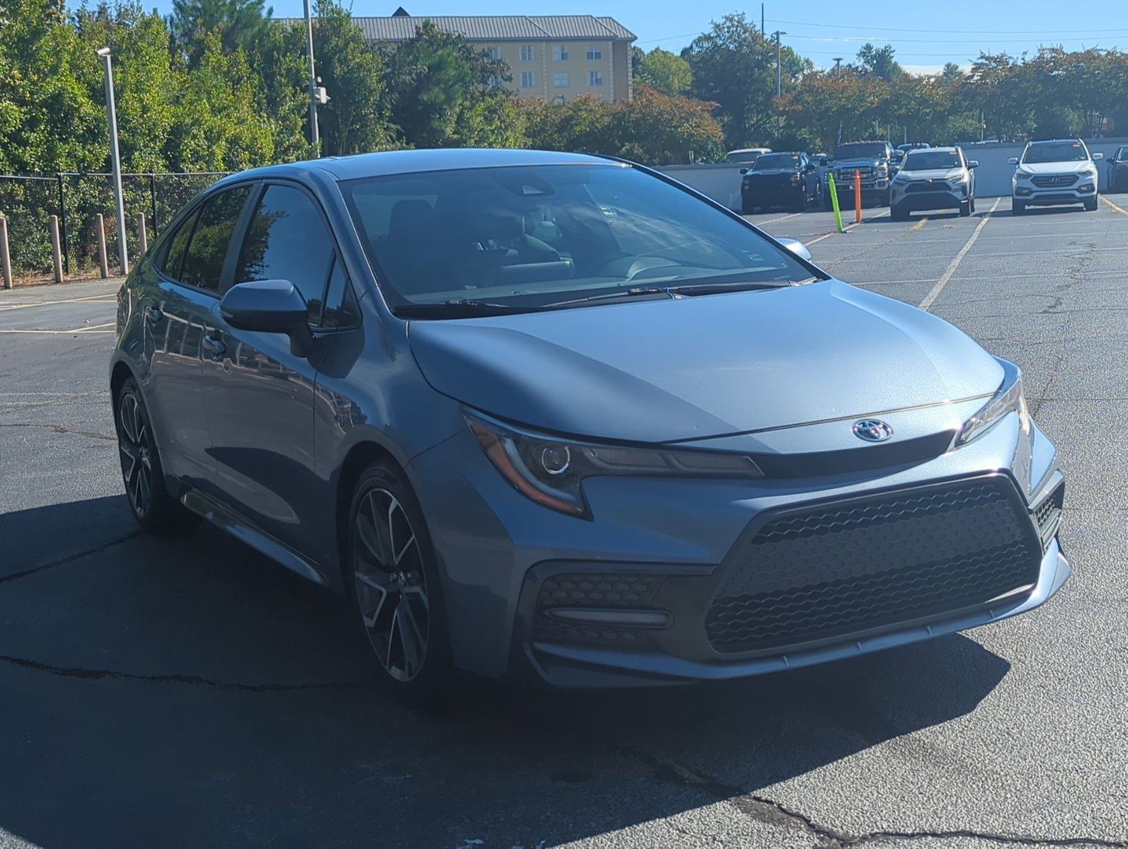 2020 Toyota Corolla SE photo 3
