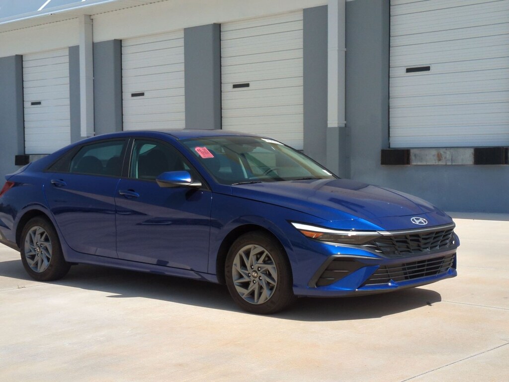 Used 2024 Hyundai Elantra SEL Sedan