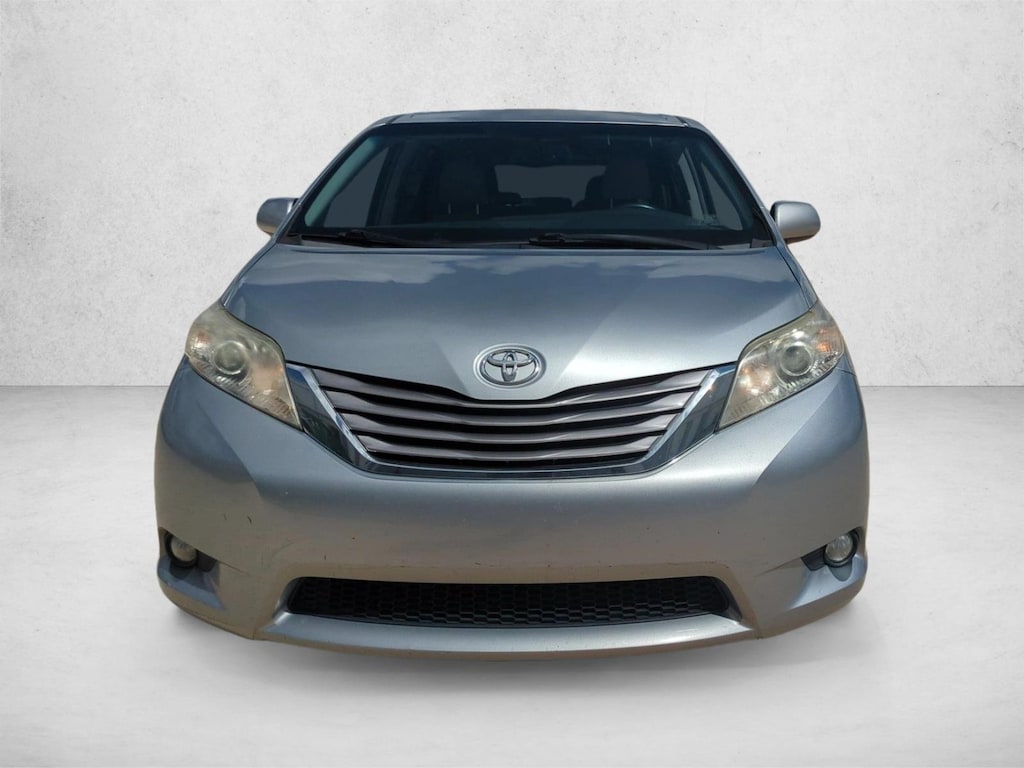 Used 2016 Toyota Sienna XLE 8 Passenger Van