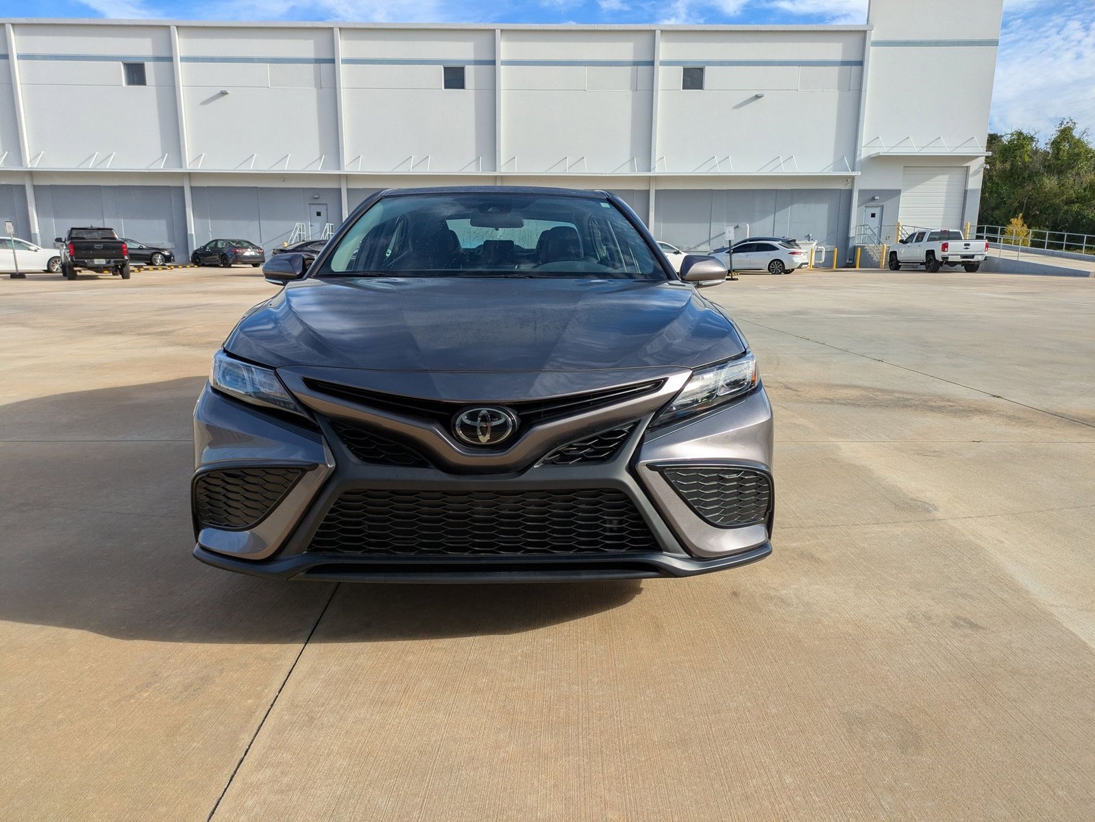 2024 Toyota Camry SE photo 2
