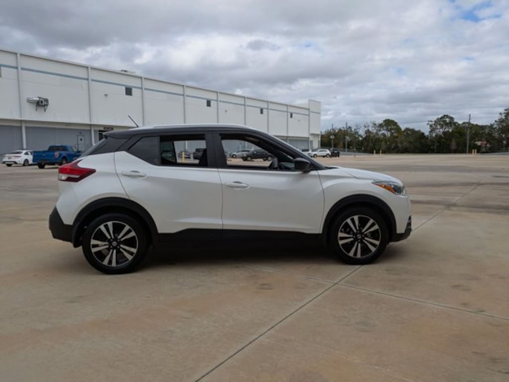 Used 2020 Nissan Kicks SV SUV