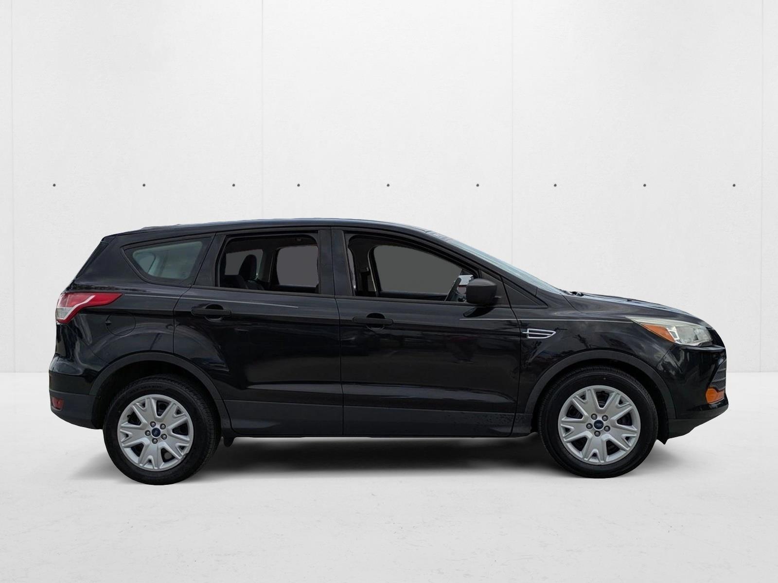 2014 Ford Escape S photo 4