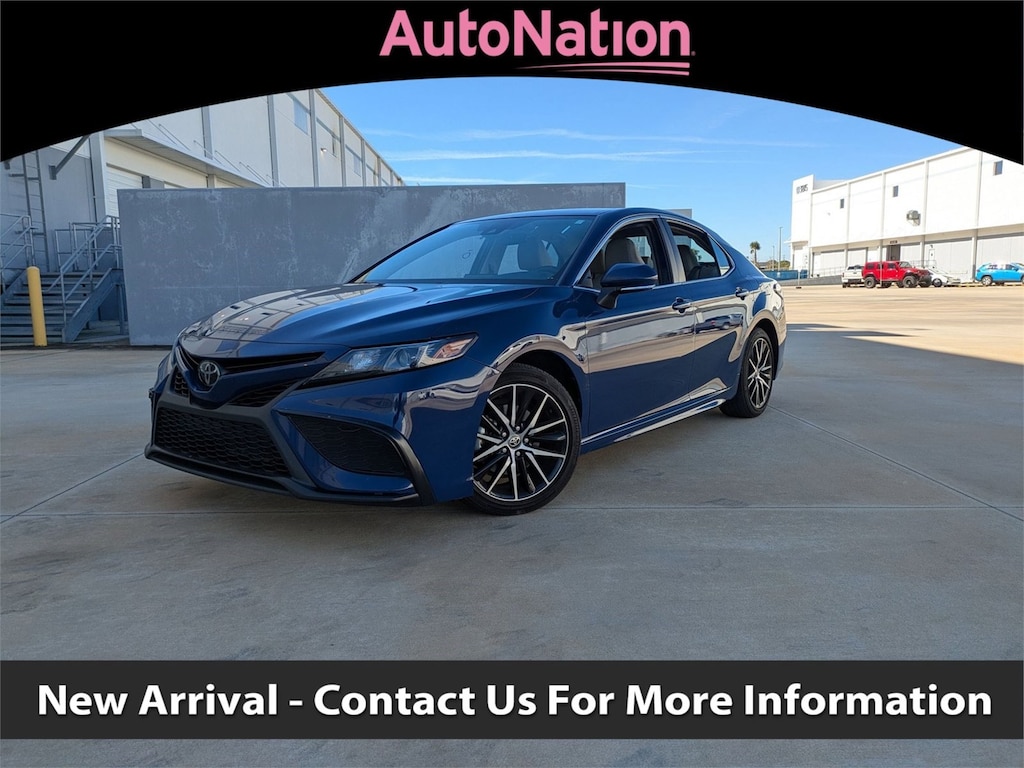 Used 2024 Toyota Camry SE Sedan
