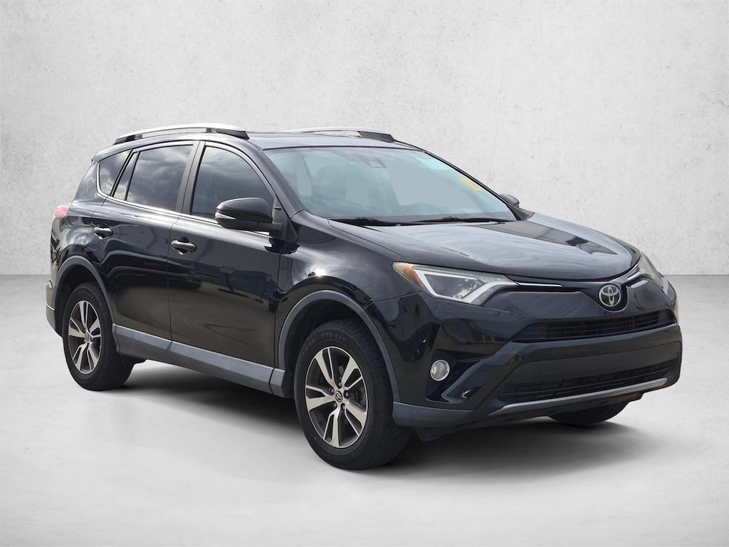 Used 2017 Toyota RAV4 XLE SUV