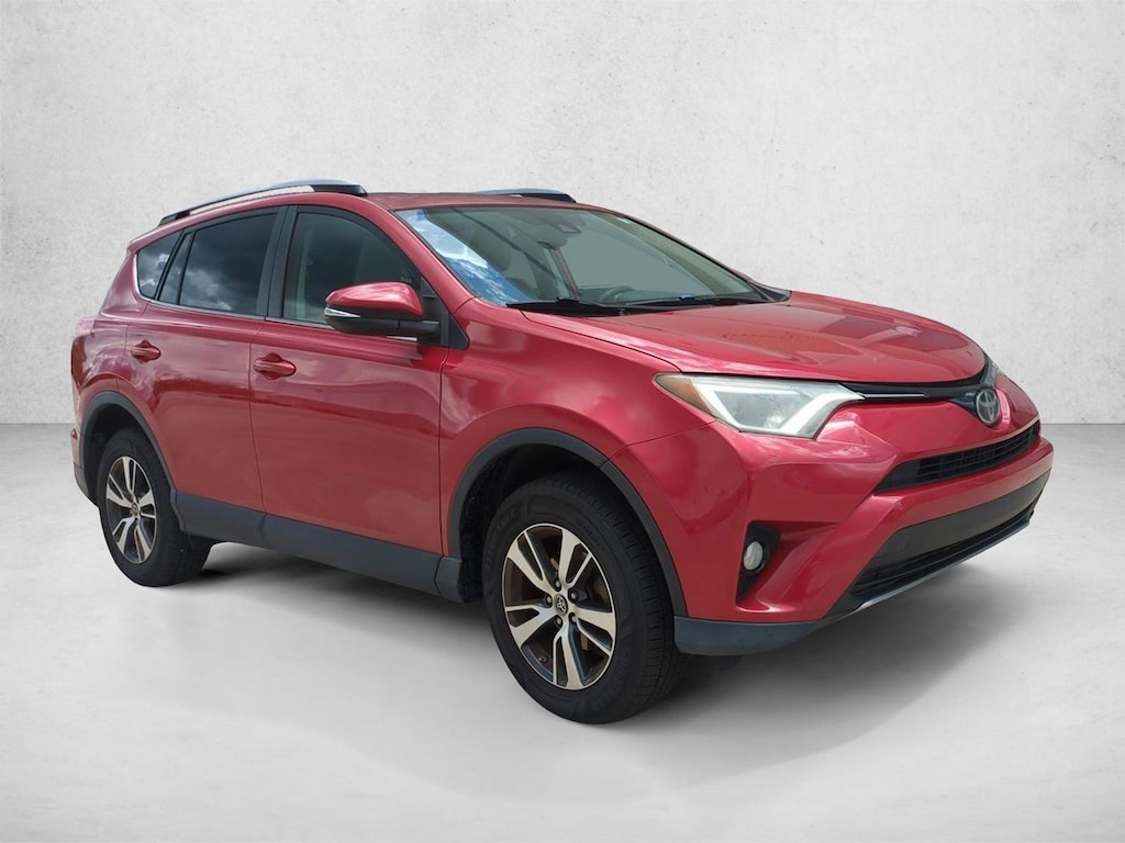 Used 2017 Toyota RAV4 XLE SUV
