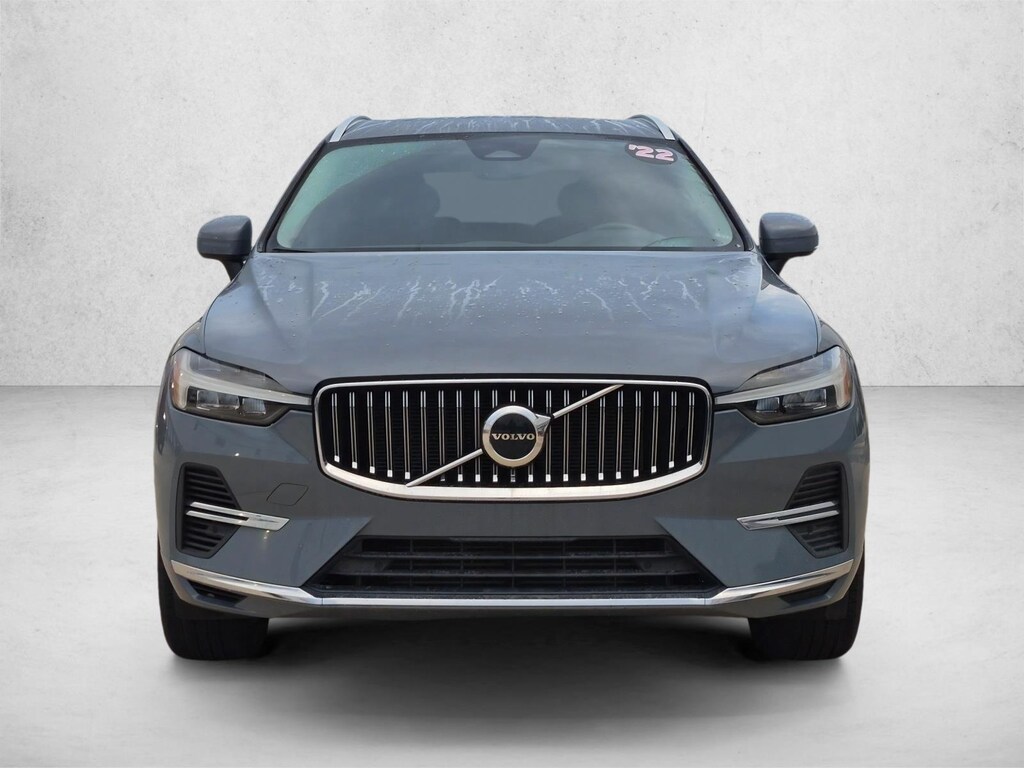 Used 2022 Volvo XC60 Recharge Plug-In Hybrid eAWD Inscription Expression SUV