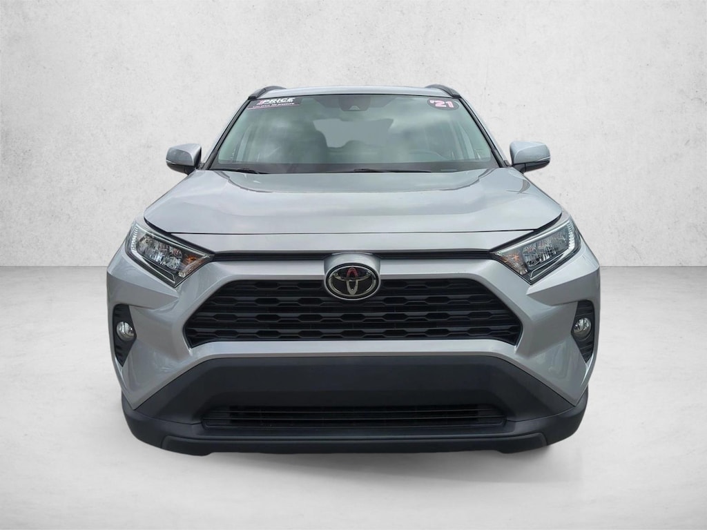 Used 2021 Toyota RAV4 XLE SUV