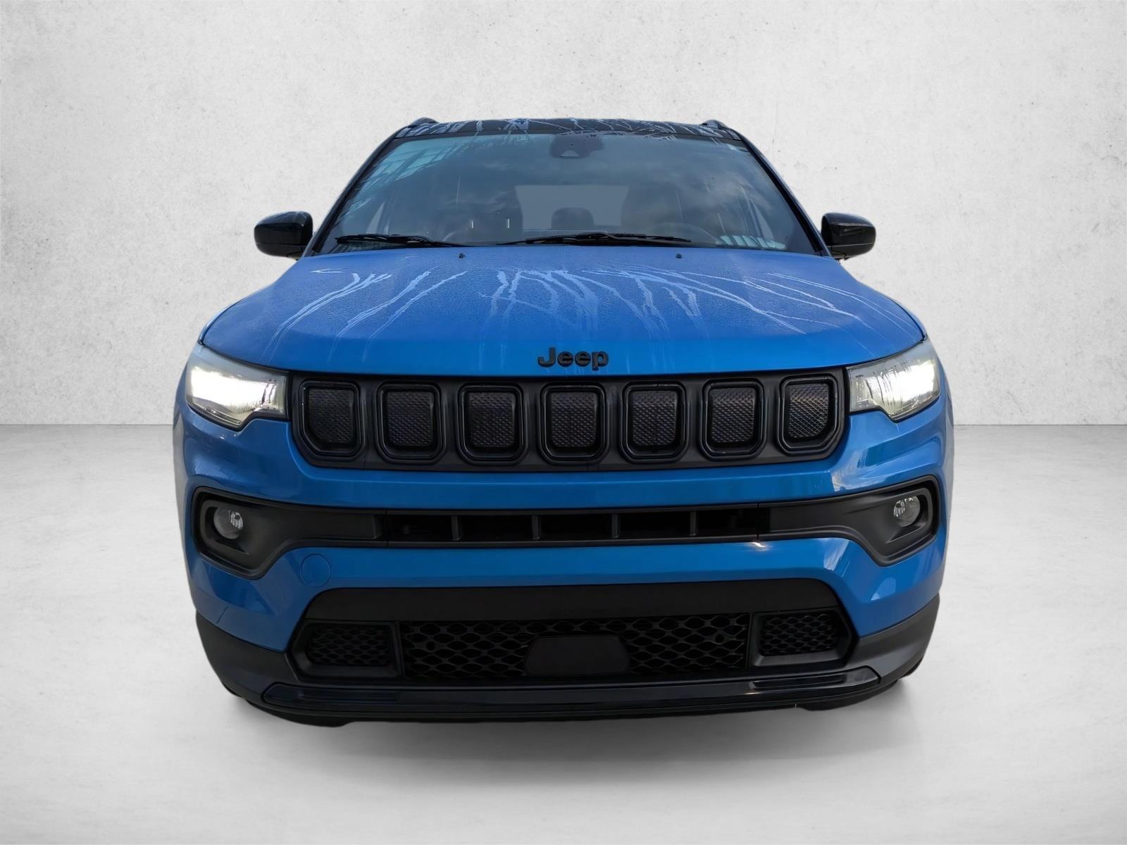 2022 Jeep Compass Latitude photo 2