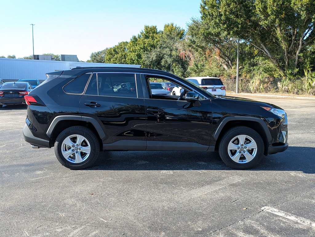 Used 2021 Toyota RAV4 XLE SUV