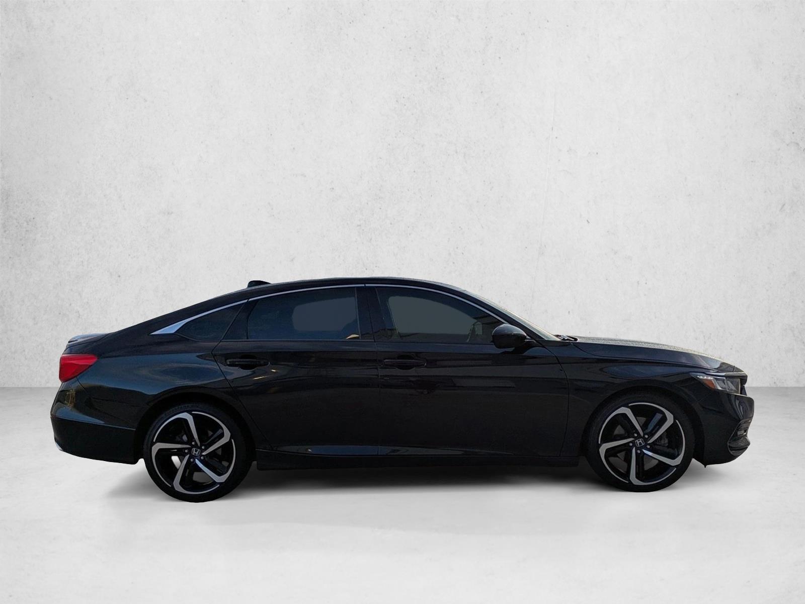 2019 Honda Accord Sport photo 4