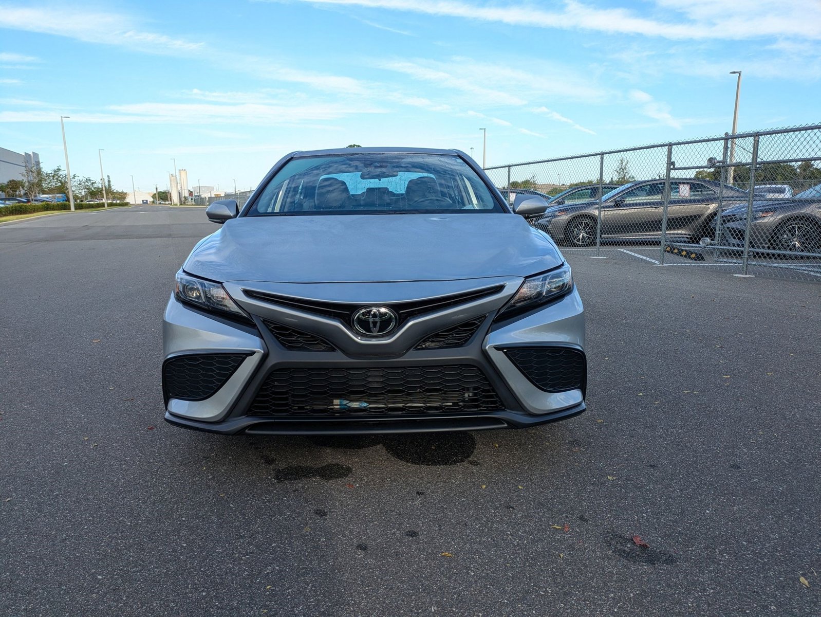 2024 Toyota Camry SE photo 2