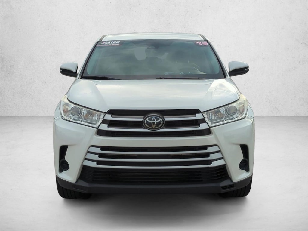 Certified 2019 Toyota Highlander LE I4 SUV